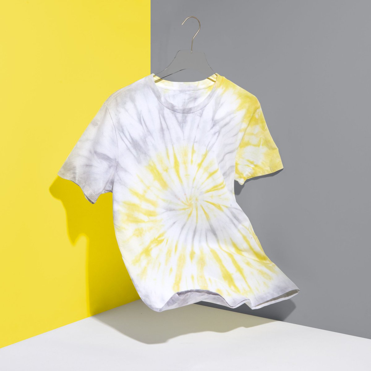 ritdye's tweet photo. Illuminating and Ultimate Gray. 🟨⬜️ As promised, our color specialists created custom color formulas for @Pantone’s 2021 Colors of the Year—used here on this tie-dye shirt. Thoughts? https://t.co/t4CiRNwm5h https://t.co/nmyunclTVC