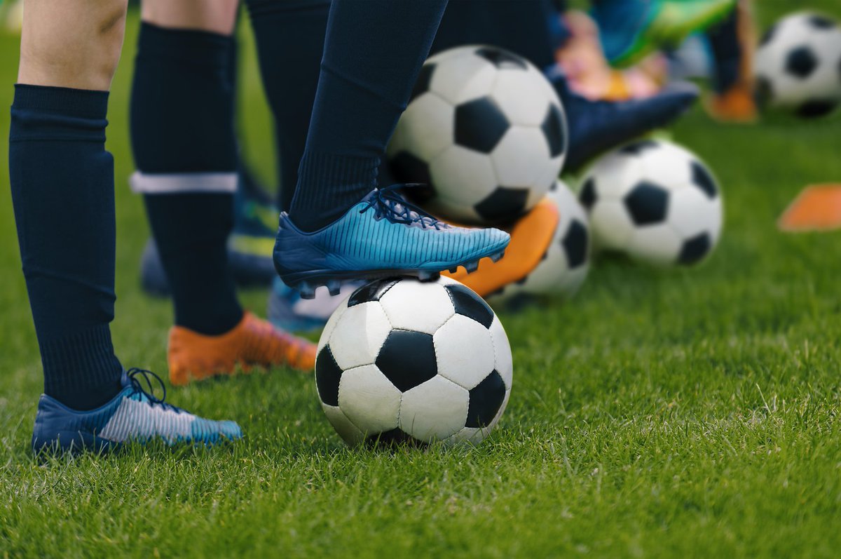 chessington_sch's tweet photo. We are excited to launch our 6th form football partnership with @CHUFC & @FlairSportsAcad. Now looking to recruit talented Yr 11 players who wish to combine passion for sport with commitment to 6th form starting Sept 2021. For information: https://t.co/fARtIZEp1A https://t.co/MW30poB5Fc