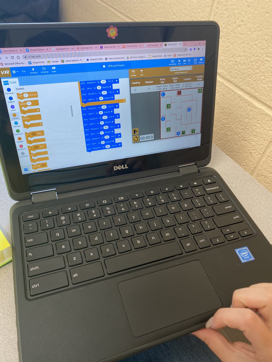 MrsABelmonte's tweet image. S’s @StMargaretDP block coding and using Python to code their VR Robot in different playgrounds.  @VEXRobotics #dpguidance @DPTechTeam #HourOfCode2020