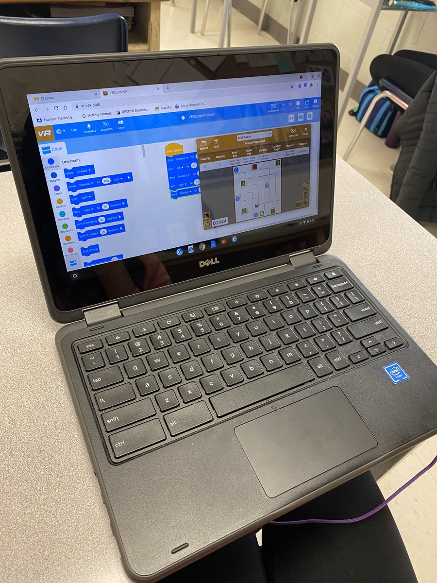 MrsABelmonte's tweet image. S’s @StMargaretDP block coding and using Python to code their VR Robot in different playgrounds.  @VEXRobotics #dpguidance @DPTechTeam #HourOfCode2020