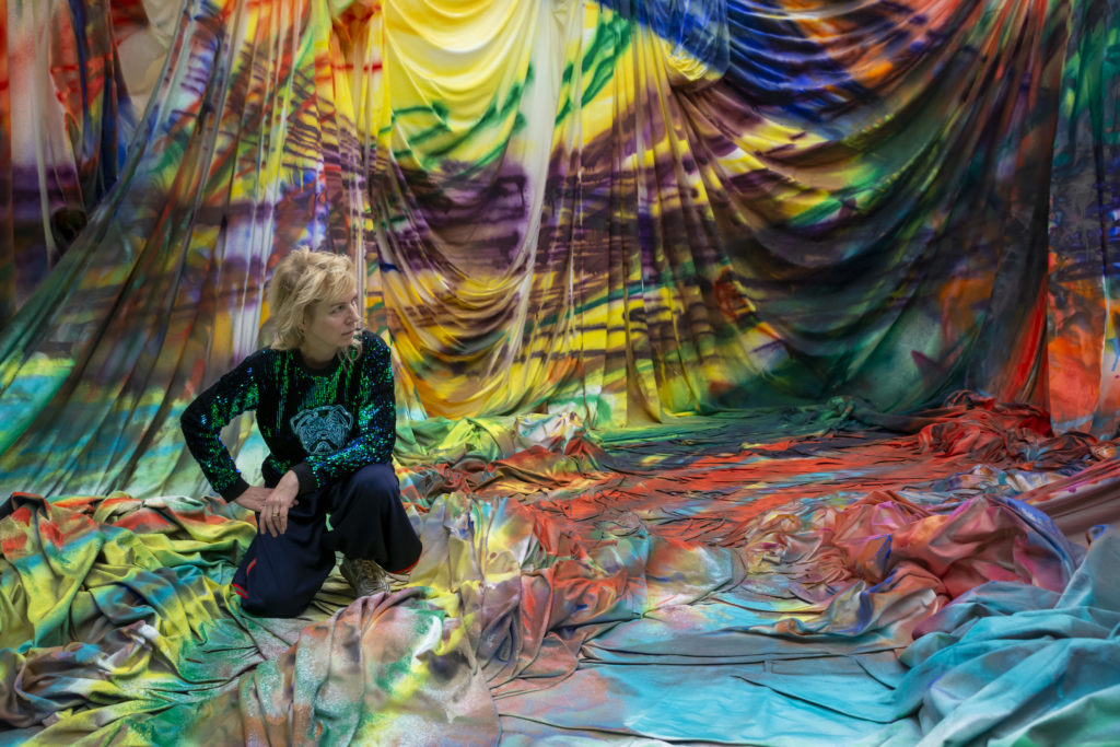artbma's tweet photo. Dec. 16, 6pm 📍 #KatharinaGrosse & #EricNMack will discuss the intersections of their work live on Facebook during BMA Violet Hour.
To prep for the convo, take a look back at curator Virginia Anderson's reflections on Grosse's artistic vision: https://t.co/gERDuYKzKB https://t.co/DcajRdpqTT