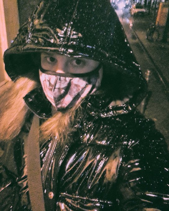 My new vinyl jacket has arrived just in time for this cold and rainy weather, and I haven't felt that<a href="/tag/latex"class="tags"><span>#latex</span></a><a href="/tag/rain"class="tags"><span>#rain</span></a><a href="/tag/altmodel"class="tags"><span>#altmodel</span></a><a href="/tag/rubber"class="tags"><span>#rubber</span></a><a href="/tag/shiny"class="tags"><span>#shiny</span></a><a href="/tag/vinyl"class="tags"><span>#vinyl</span></a><a href="/tag/pvc"class="tags"><span>#pvc</span></a>