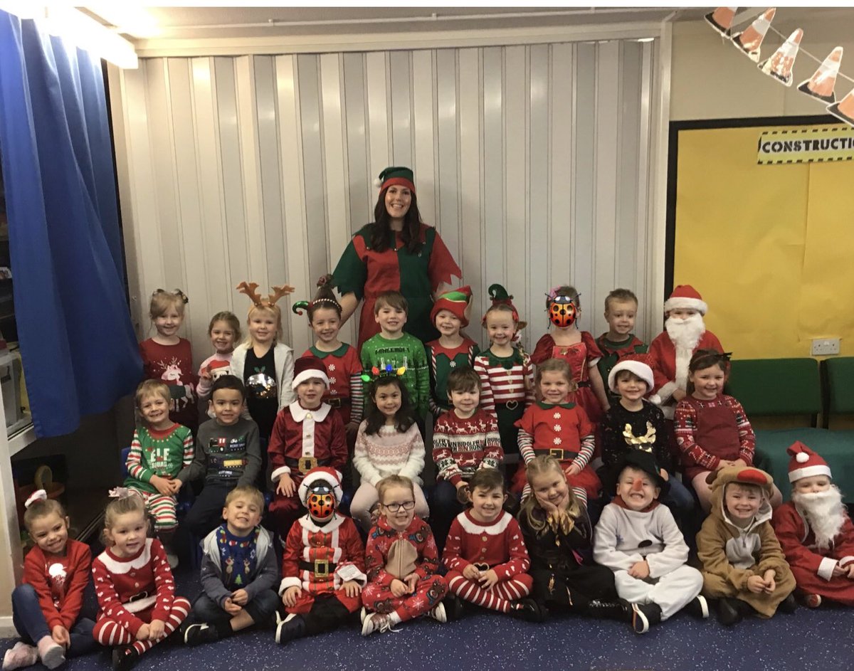 The children looked brilliant for today’s Santa Dash 🎄☃️ 🎅🏼