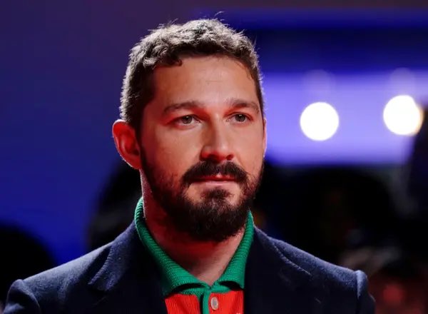 TheFilmUpdates's tweet image. Shia Labeouf responds to FKA twigs’ lawsuit against him: “I have no excuses. I have been abusive to myself and everyone around me for years. I have a history of hurting the people closest to me. I’m ashamed of that history. I’m sorry to those I hurt.”

(nytimes.com/2020/12/11/art…)