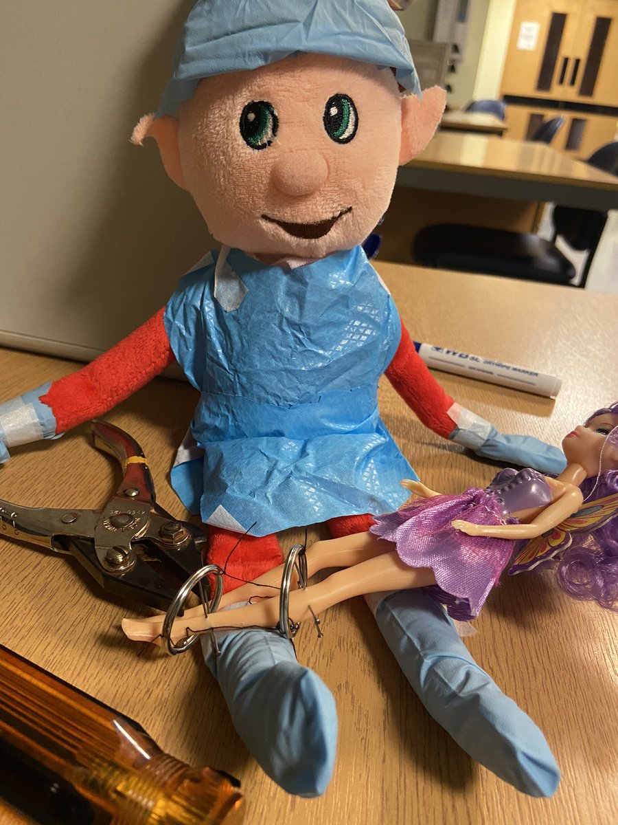 Elf on the shelf orthopaedic edition #NHS #orthopaedics #ElfOnAShelf #ilizarovframe #christmas