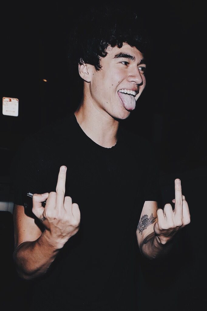 louis tomlinson and calum hood as each other: a thread