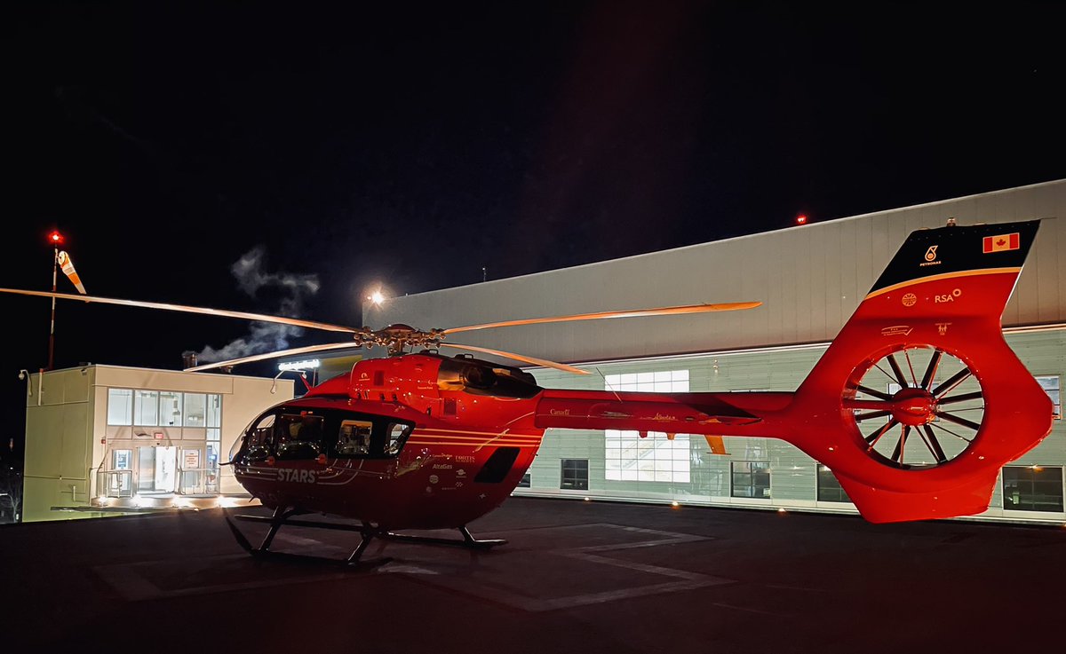 The new @STARSambulance H145 helicopter at the Chinook Regional Hospital in Lethbridge, Alberta. A very capable helicopter that is able to bring critical care to those in need, 24/7 🚁 #starsairambulance #hems #airbus #h145 #helicopter #aviation #Verticalmag #avgeek #iPhone12Pro