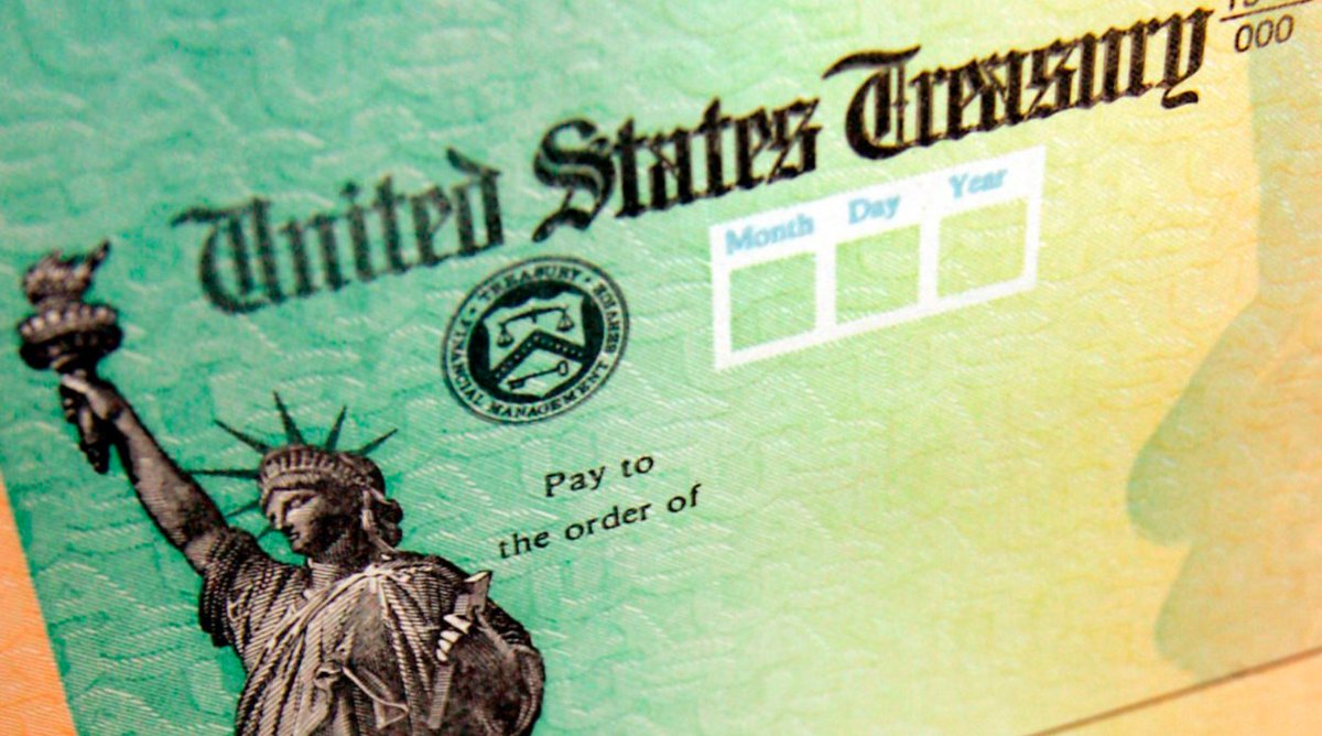 What policy is backed by  @realDonaldTrump &  @RepRashida,  @johnlegend & President-elect  @JoeBiden,  @SenSanders &  @HawleyMo,  @jpmorgan &  @UniteThePoor?  #MoneyForThePeople – the best way to get help to the people & small business owners who need it. The latest: 1/