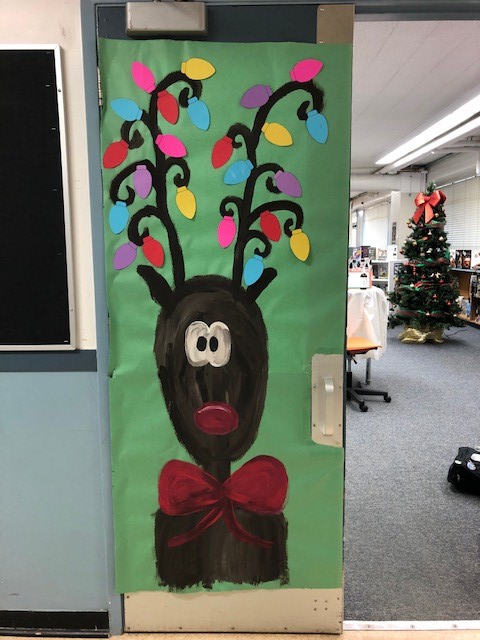 Sd36Prince's tweet photo. Holiday Spirit in full swing at Prince Charles! Classroom doors getting the VIP Holiday treatment! 🎅🎄 #sd36learn @Surrey_Schools https://t.co/EC0PAuRwRs