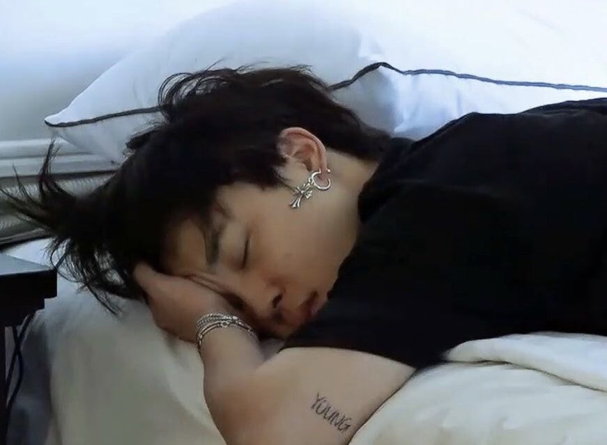 How to trigger a Jimin bias: soft boy editionA thread to heal my soul