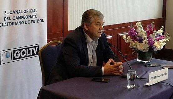 MachdeportesFM's tweet photo. “Hace 8 meses (CNT, Claro y TVCable) que esas empresas no nos pagan los derechos de televisión. Tenemos un atraso de 2 meses de pagos, pero estamos poniendono al día”. 
Oswaldo Giménez - Ejecutivo GolTV
🤳#MachDeportes en 97.7FM https://t.co/IMv9Lzb7FK