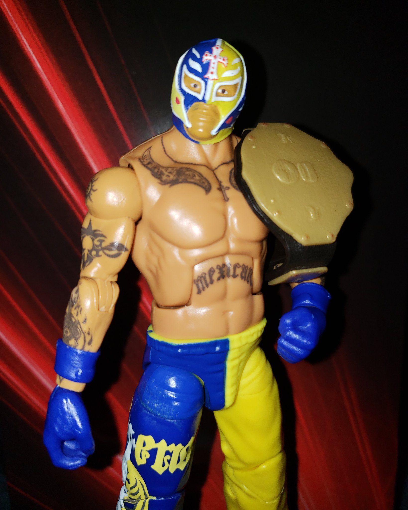   Happy birthday Rey Mysterio! 