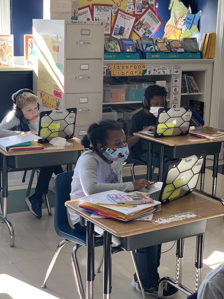 Mrs. Patrick’s 3rd grade class <a href="/PSS_D7/">Pine Street School</a> also got in on the #HourOfCode action with the Star Wars tutorial!