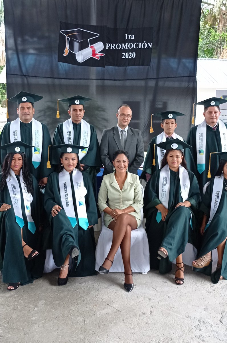 isttenaoficial's tweet photo. #ISTTENA
Felicitamos a la 1era Promoción de graduados en Tecnología Superior en Desarrollo de Software y Tecnología en Análisis de Sistemas. 
#Felicitaciones
#InstitutosSaberHacer
@lorenayanezpi @agustinalbanm @JuezSharif https://t.co/CBOQvSXKOb