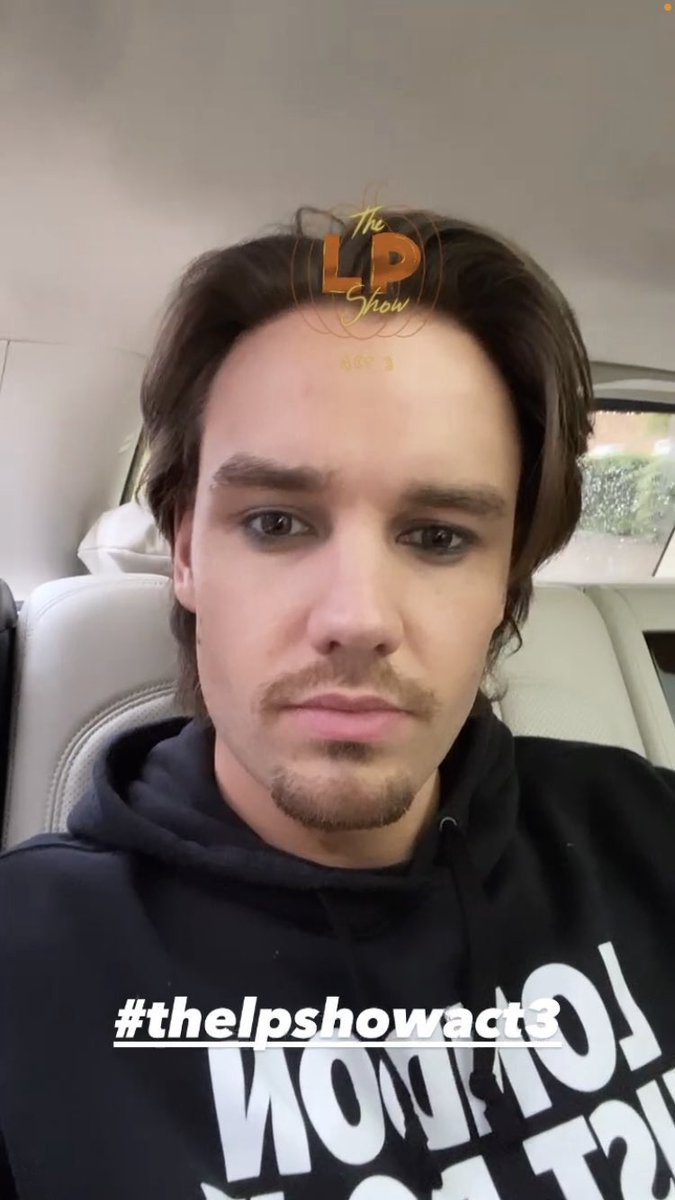i’ve also seen so many tweets about liam in makeup? not exact sure what this is about... but he’s wore plenty of makeup THAT HE HAS CHOSEN TO WEAR in the past. here are a couple examples (also if you think about all the makeup for his last lp show. he WANTED to wear it.)