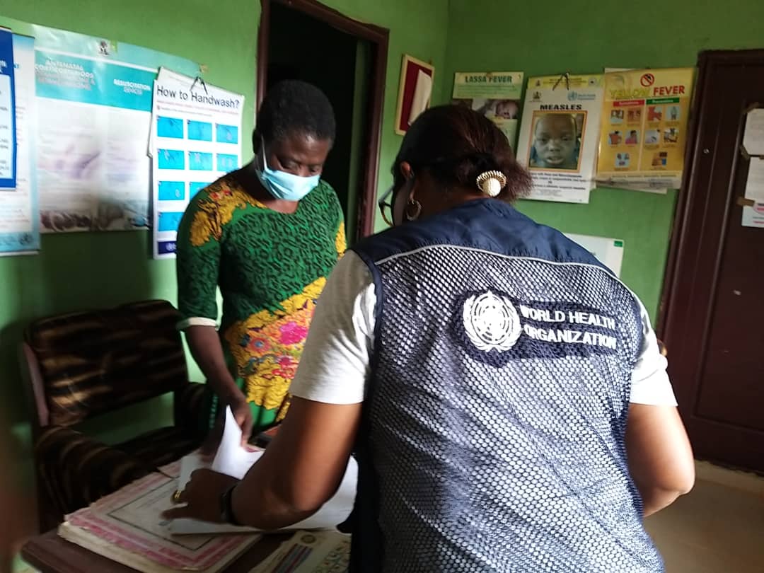 action_edo's tweet photo. #WHO supporting LGA DSNO at Omaza, Ovia South West, sensitizing #communityInformant on #AFP, #YellowFever, other priority diseases and taking her through the use of Community Informant #WeeklyReportBook. https://t.co/QqyZtiOnoV