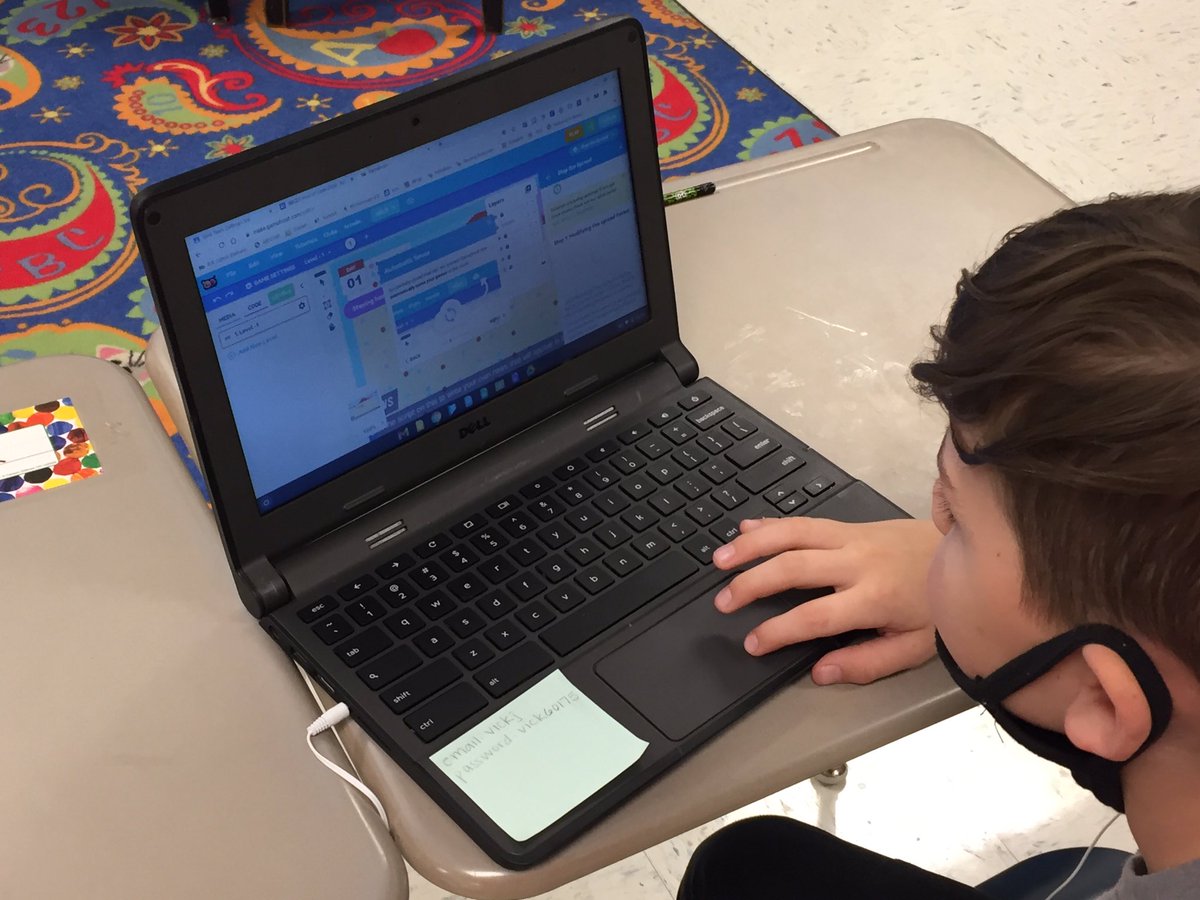 MVHerman17's tweet image. 3rd grade students @BBCMES are enjoying #HourOfCode2020!! @TCBOE @codeorg #CSforGood