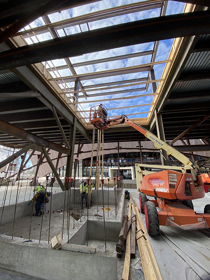 WinterParkFla's tweet photo. The Winter Park Library &amp; Events Center is continuing to come to life! Brasfield &amp; Gorrie is making amazing progress on our Adjaye Associates designed building. 

#LiveLearnWP https://t.co/2KEFM5D6Yr