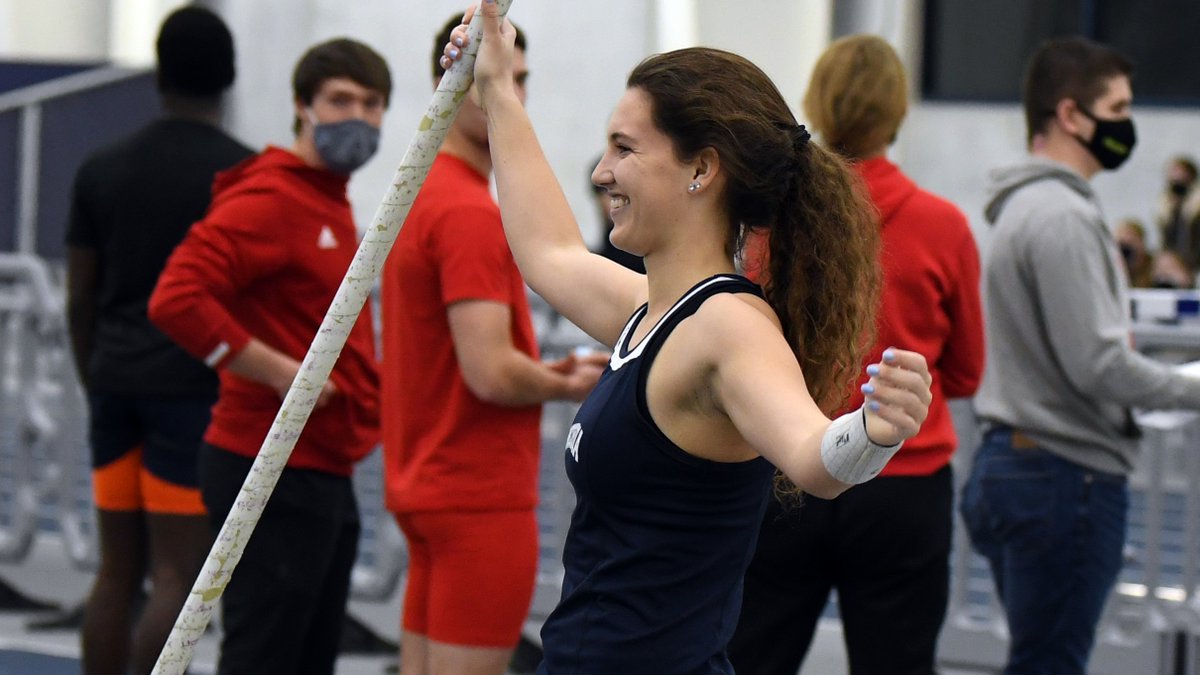 BulldogsRetired's tweet photo. There have been moments of frustration and self-doubt, but senior @AnnaBaack overcame those struggles to get 'Baack' to a national qualifying level. Her story is one of perseverance with the help of a strong support system.

➡️ FEATURE: https://t.co/kXVKw0jPAy. https://t.co/nk8iparlC2