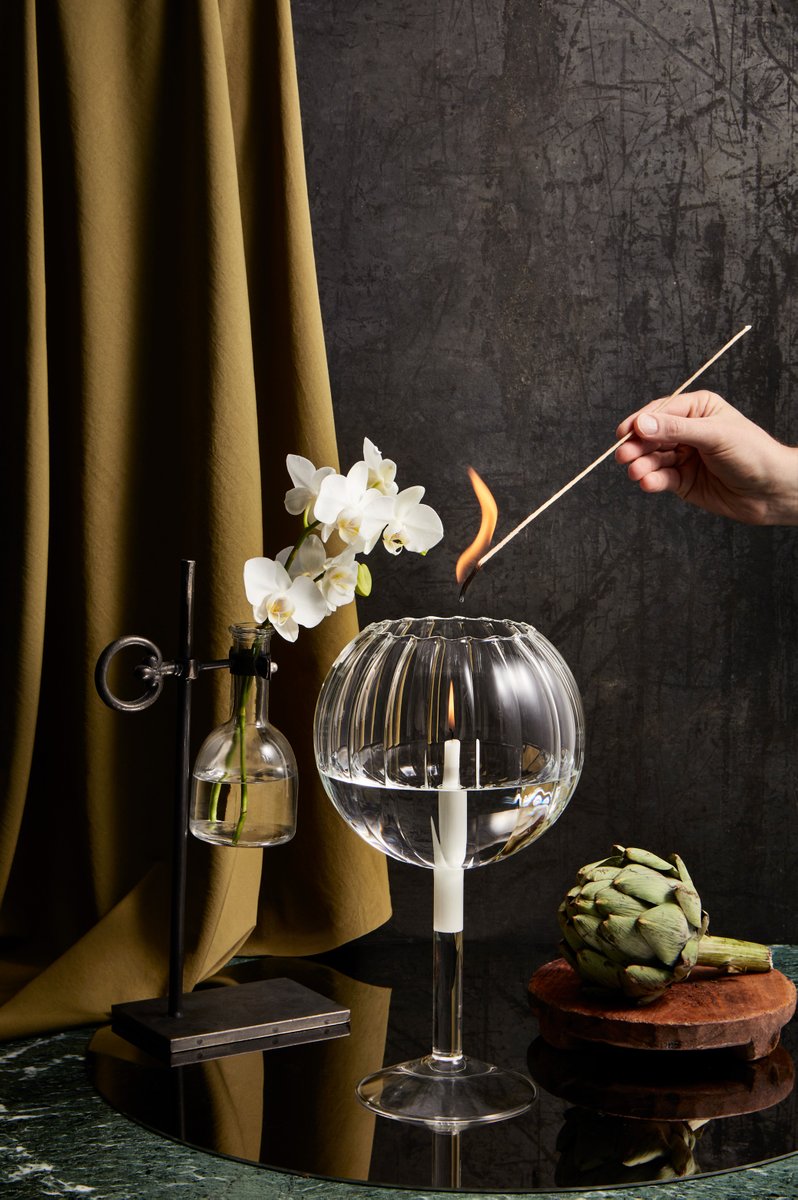 The very first batch of twenty two ≲ 231 MIN Ribbed timepieces has just arrived, as seen in this ‘handy' picture.