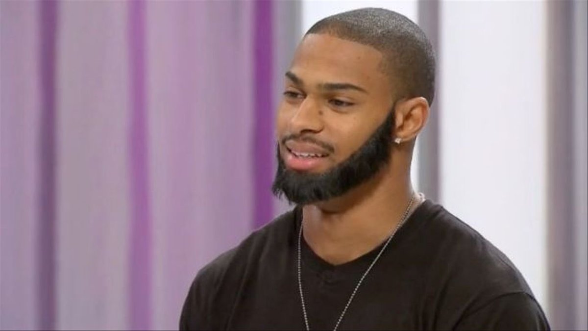 On the episode when Denzel gets a beard weave 💀 Tyra said she was giving  him a “lace front beard” She needs to go to JAIL. #ANTM, image size:1200x675