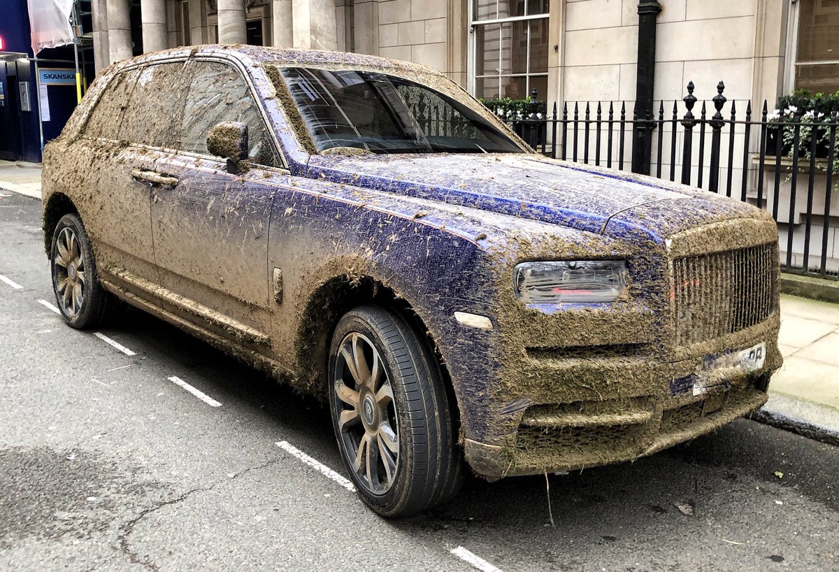 aroundthehouses's tweet image. Filthy rich = filthy car! 
#whatawaste