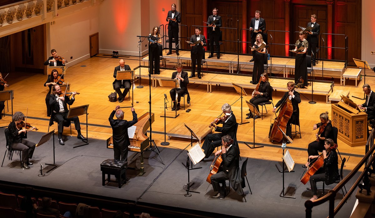 ECOrchestra's tweet photo. #Handel '#Messiah', performed to sold out audiences @cadoganhall is available to stream NOW (available for 1 month)
https://t.co/KSaMlZ61uC
Watch this outstanding performance of a seasonal favourite by an all star line up of vocal soloists & @VOCES8.
#streamedconcert https://t.co/fPj5nAlqBH