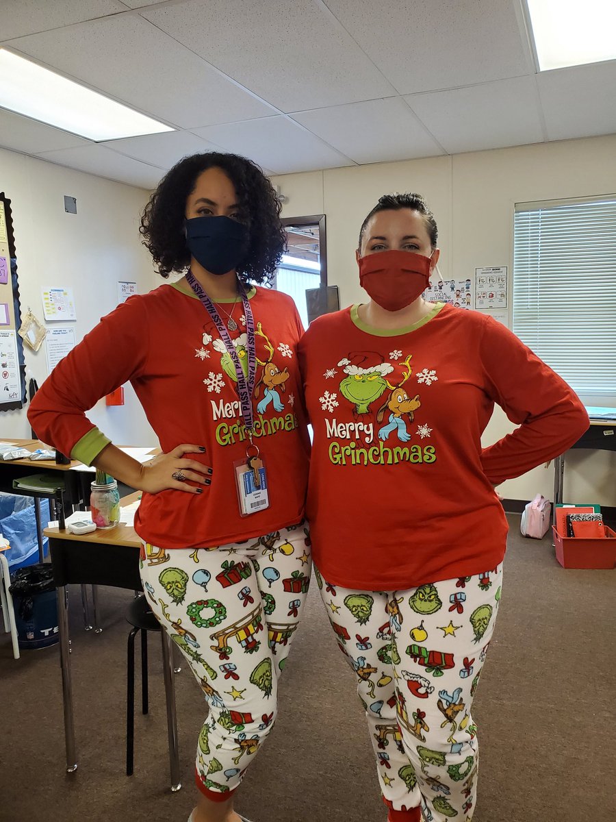 connierayo's tweet photo. Grinch Day with my Partner @JulieBTeaches #kdepride #Grinch https://t.co/AfXw3FkItO
