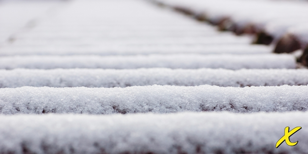 Frost is a common occurrence in the Winter months, but what does frost on your roof mean? What if you don’t have frost, but every other home in the cul-de-sac does? 

Read our blog to learn more. bit.ly/3oEa55m  

#WinterWeather #Omaha #LincolnNebraska