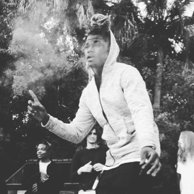 Issakingdream's tweet image. #NewProfilePic