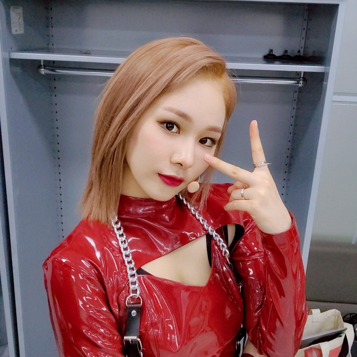 everglow ; mia