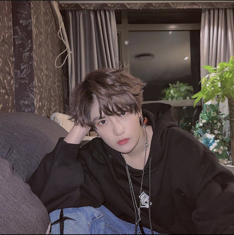 FANXYRED_MEXICO's tweet photo. MARCO / LINFAN
#FanxyRed #팬시레드 
@FANXYRED https://t.co/AmBk8Y42Dv