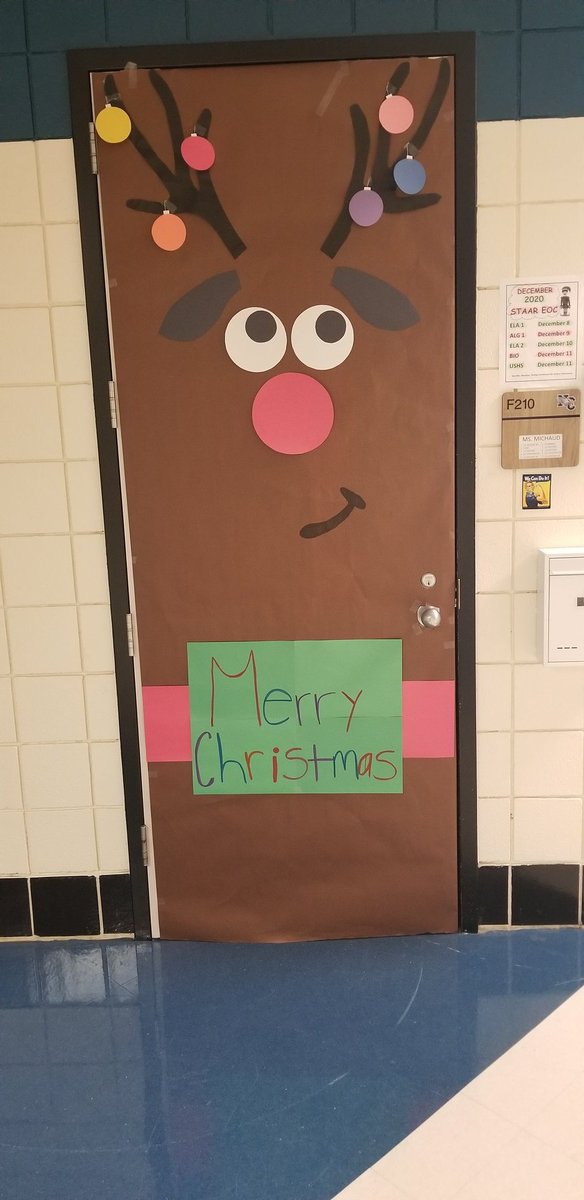 gf_thormer's tweet photo. Rudolph and the Abominable Snowmonster! @NCHS_AV #NCHSFestive https://t.co/2Awmq2sRoE