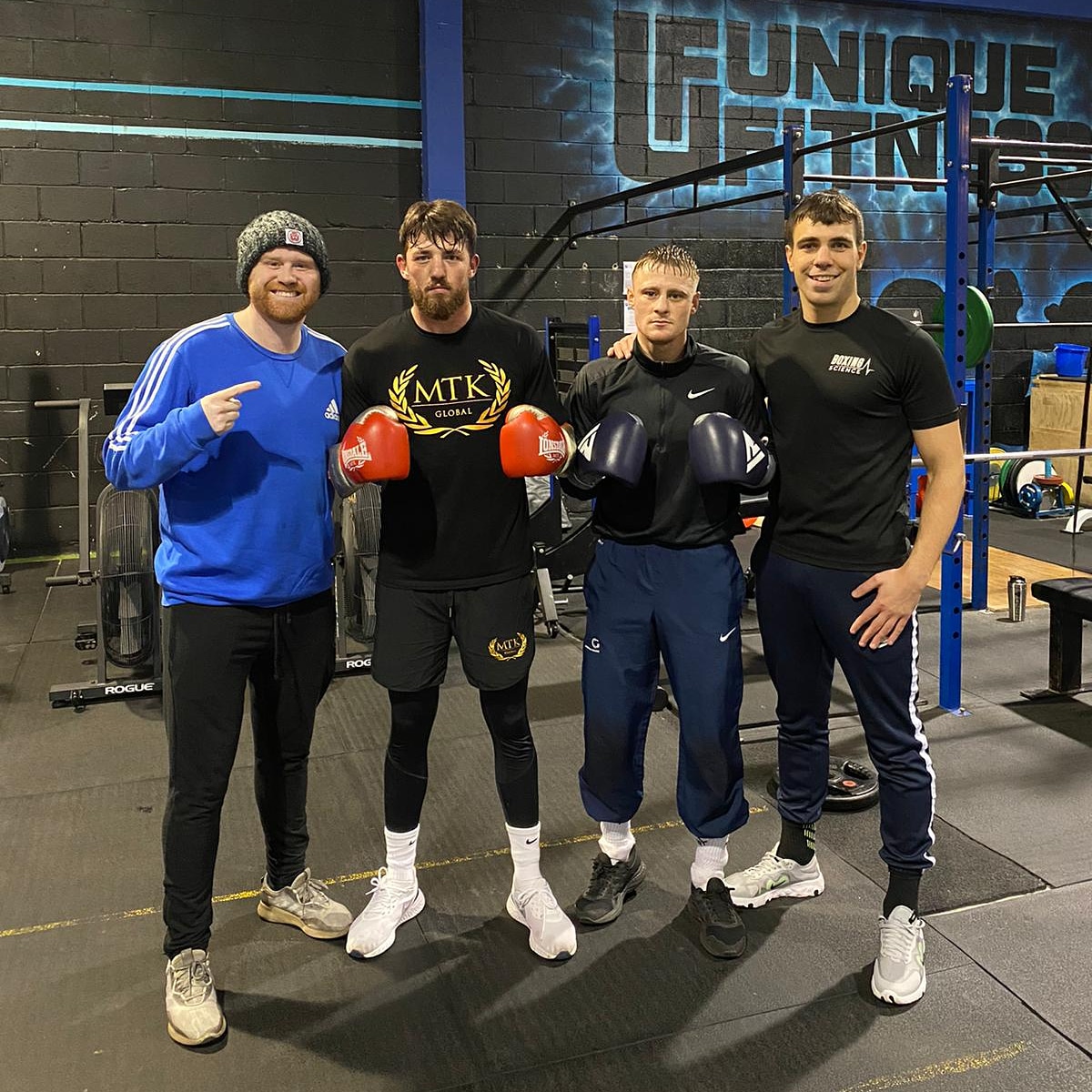 rwilky87's tweet photo. Top session in the gym tonight with pros Tommy Hodgson and @reynoldsboxing and my main man Dean
Body feeling it now after hour on body belt lol!
#Boxing
#BoxingCoach
#TynesideBoxing
#SoreInTheMorning https://t.co/Yq8WKeFDPr