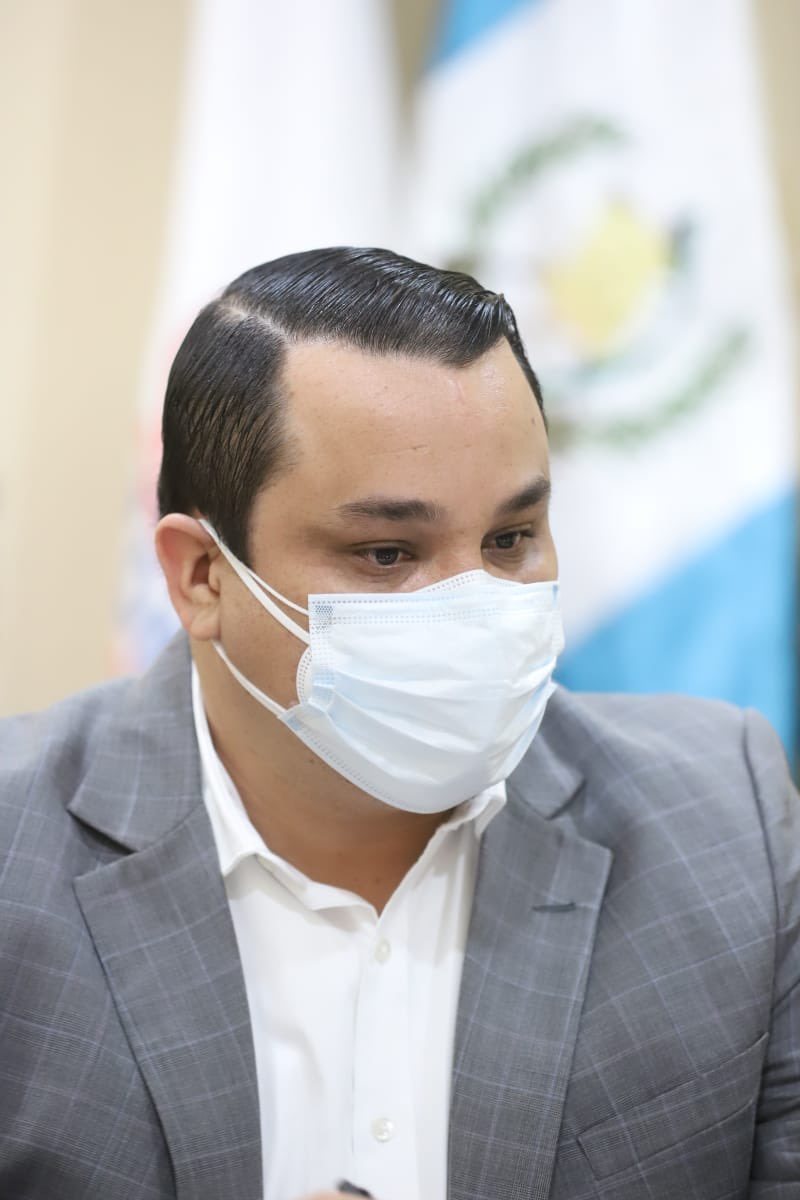 ManuelRiveraGT's tweet photo. Gestionando junto a la #CNUSS del ministerio de salud el pago de bonos atrasados para personal de salud del hospital #SanJuanDeDios ante la señora Viceministra de Salud. https://t.co/EPaIZPN4ZR