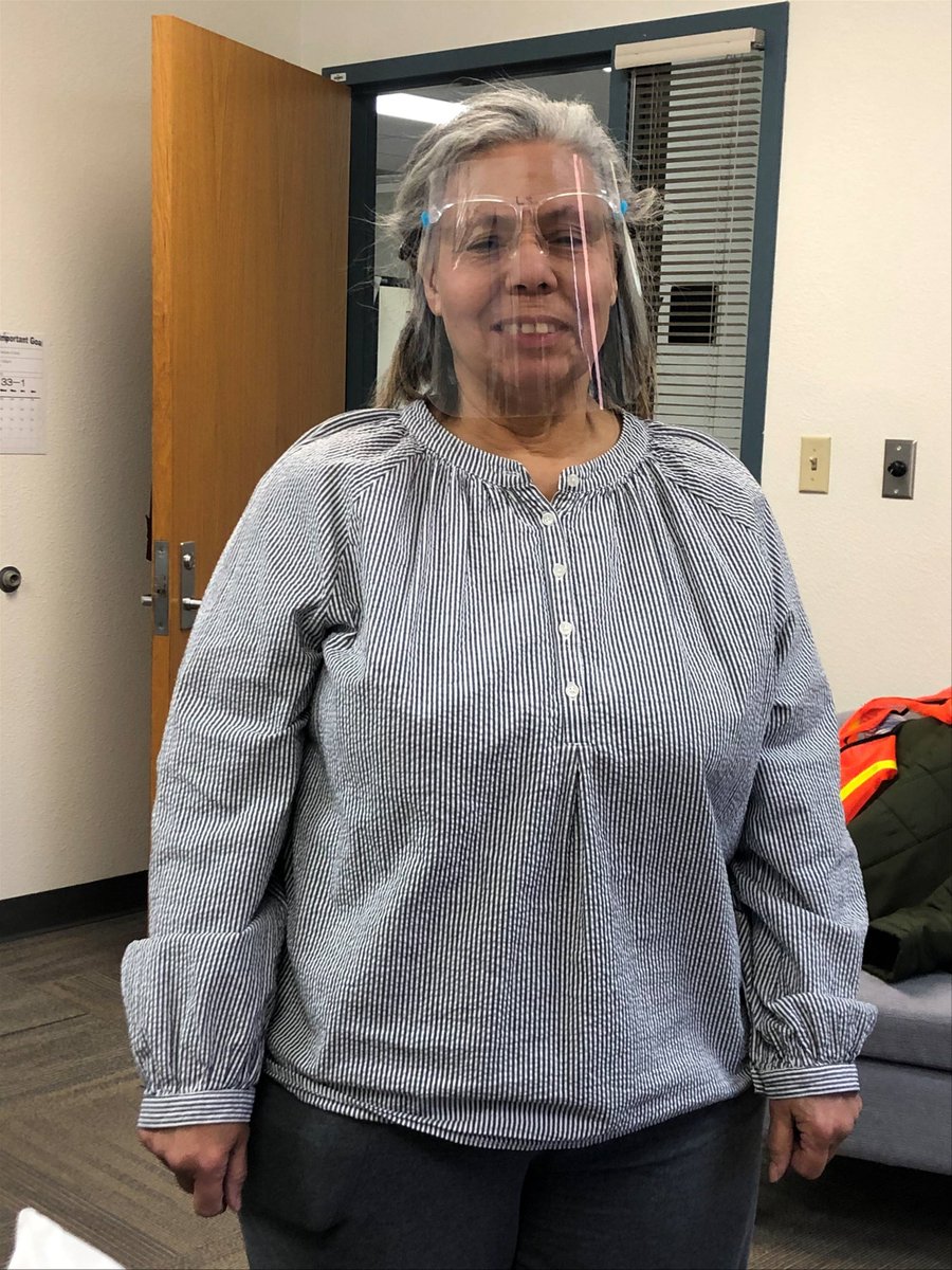 ChandlerUnified's tweet photo. "My position is to assist the teacher with the students in various activities, both academic & life skills. The most rewarding part of my job is when the student accomplishes a task!" - Loretta Smith, Conley El. #WorldClassEmployees #WorkatCUSD #CUSDStaff https://t.co/zMEqltdcXK https://t.co/eBXTg41i9M