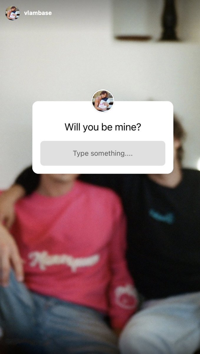 The only day this *month* I had to leave the house for an appointment, and  @MichaelVlamis and  @tylerjblackburn announce a  #Malex merch drop for January 8th, 2021 AAaaaahhhhhhhh *Kermit flail* #Vlambase  #MalexForeverDrop  #RoswellNM  #Vlamburn