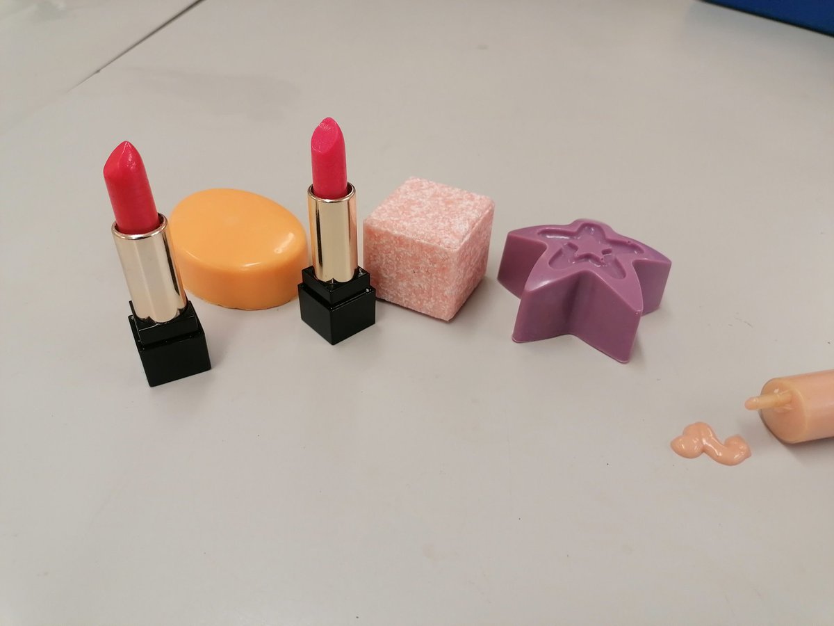 Busy session in CREST Silver Club making solid shampoo, toothpaste and lipstick <a href="/StThomasMoreCA/">STMCA</a> #AspiretobeMore #STEM