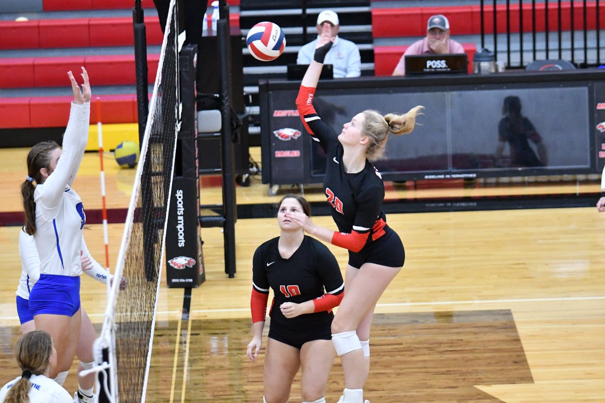 ArgyleVball's tweet photo. Its OFFICIAL our humble &amp; force to be reckoned with Jr #20 @jessiemoore2022 has verbally committed to her dream school, WYOMING for 2022! Your hard work &amp; determination payed off! Keep grinding &amp; set new goals! #coachisstoked #roadtrip #climbingmountains https://t.co/NDeqf1f62n