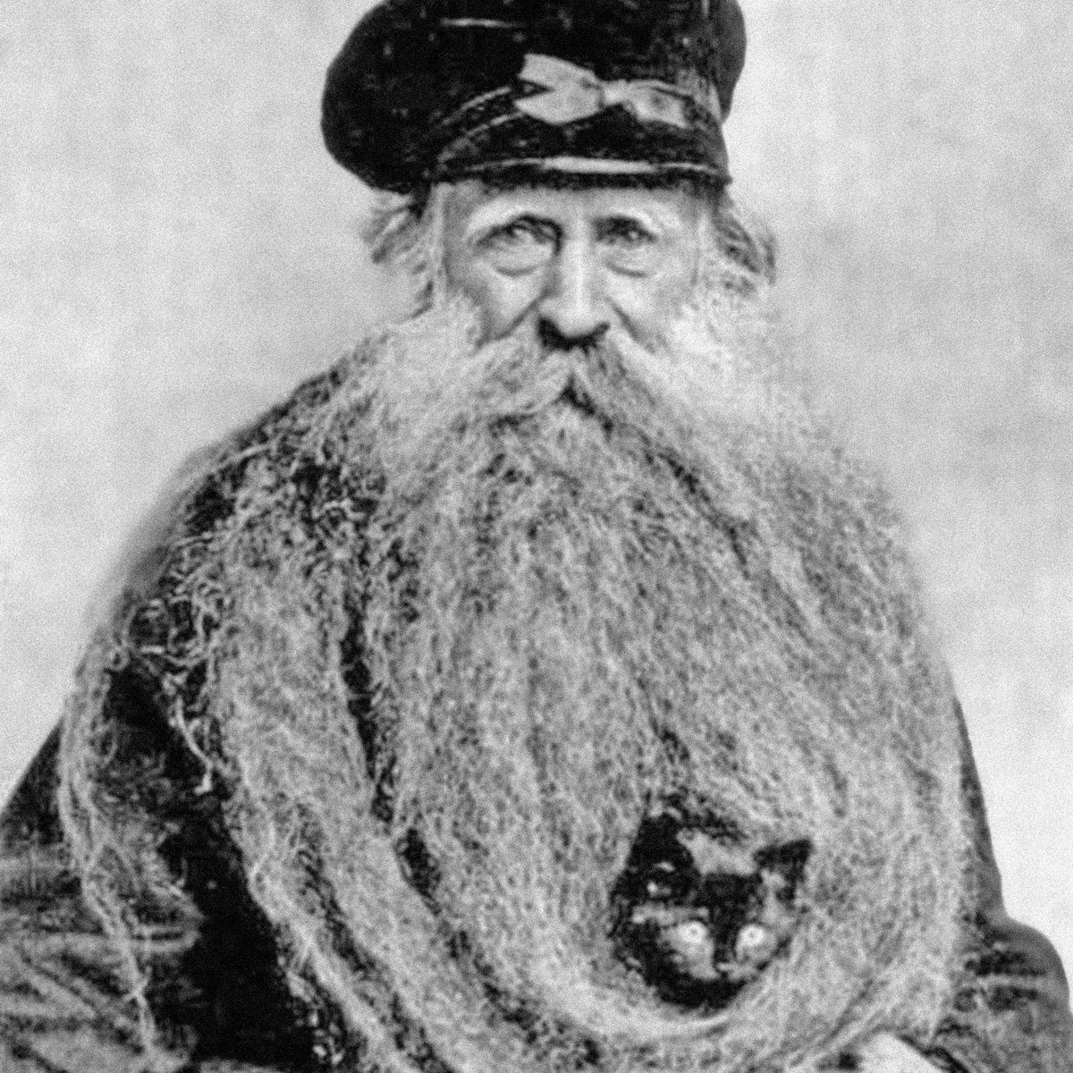1904: Cat beard _ Louis Coulon, born in 1826, had a 19.6 inches long beard by the time he was 14. _ For more pictures like. this, follow @Retronaut