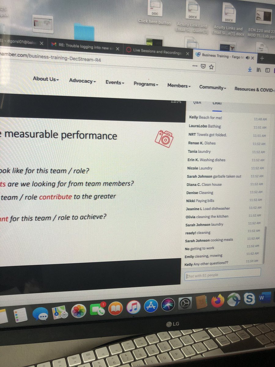 Great online presenting technique used by Jess Alme. Red camera on the corner of the slide indicates it is a good one for a screenshot. #FMWFTraining