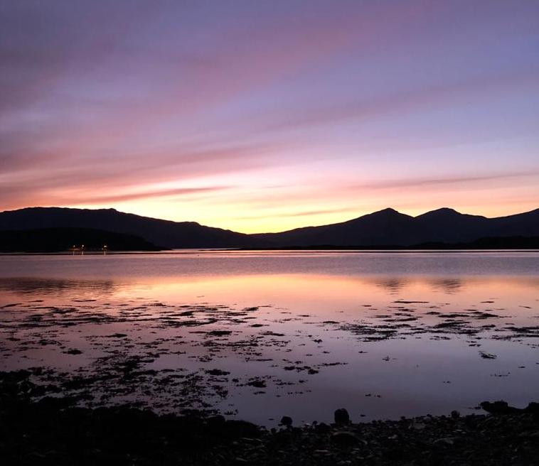 AirdsHotel's tweet photo. Here at Airds we don't just pair food and 
wine. We pair food, wine and views 😃#airdshotel 
#prideofbritainhotels #scenicviews #winterbreaks 
#shortbreaksinargyll #oban #countryhousehotel 
#greatphotography https://t.co/bFoLtunkxc