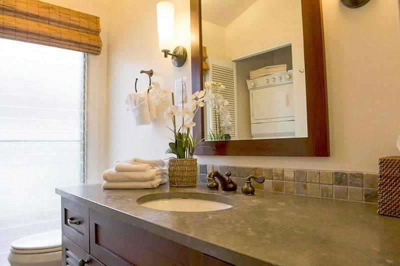 Usa8Info's tweet image. Aina Nalu Two-Bedroom, One-Bathroom - 25, Lunaville
…two-bedroom-one-bathroom-25.usa8.info/es
660 Wainee St, Unit #H208, Lunaville, HI 96761, Estados Unidos
El Aina Nalu se encuentra en el distrito histórico de Lahaina Front Street de Lunaville, cerca de la playa...