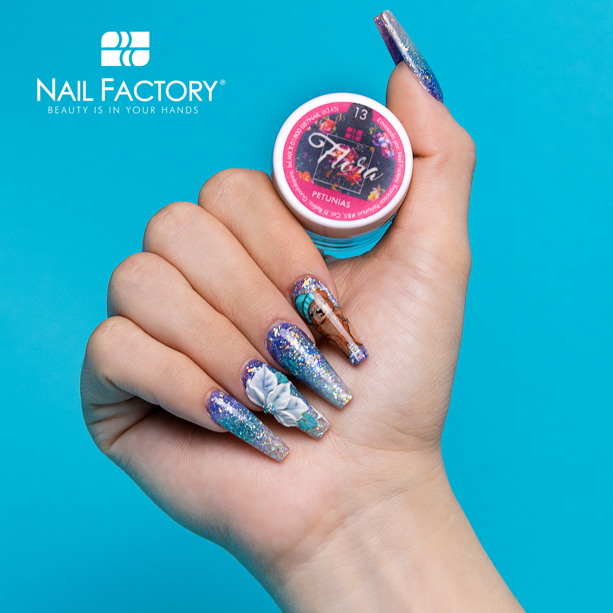 _NailFactory_'s tweet photo. ¿Ya sabes cómo vas a decorar tus uñas esta navidad? #Ideasuñas #Osito https://t.co/Ofl8nvoCzl