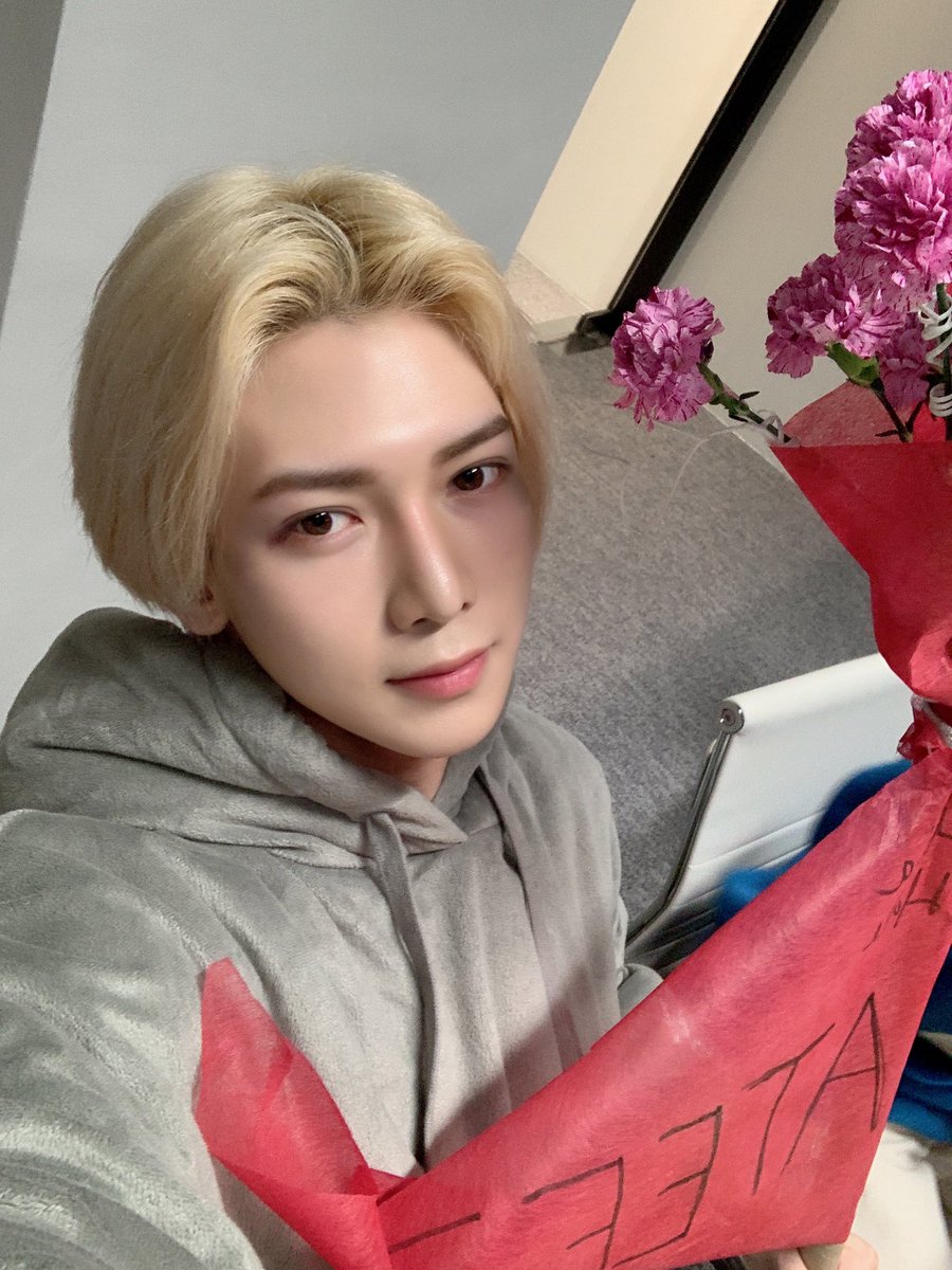 how to make your twitter yellow; a thread  #YEOSANG_BEST_BOY  #YEOSANG  #YEOSANG_WORLD_DOMINATION  #yeosangbeautifulangel