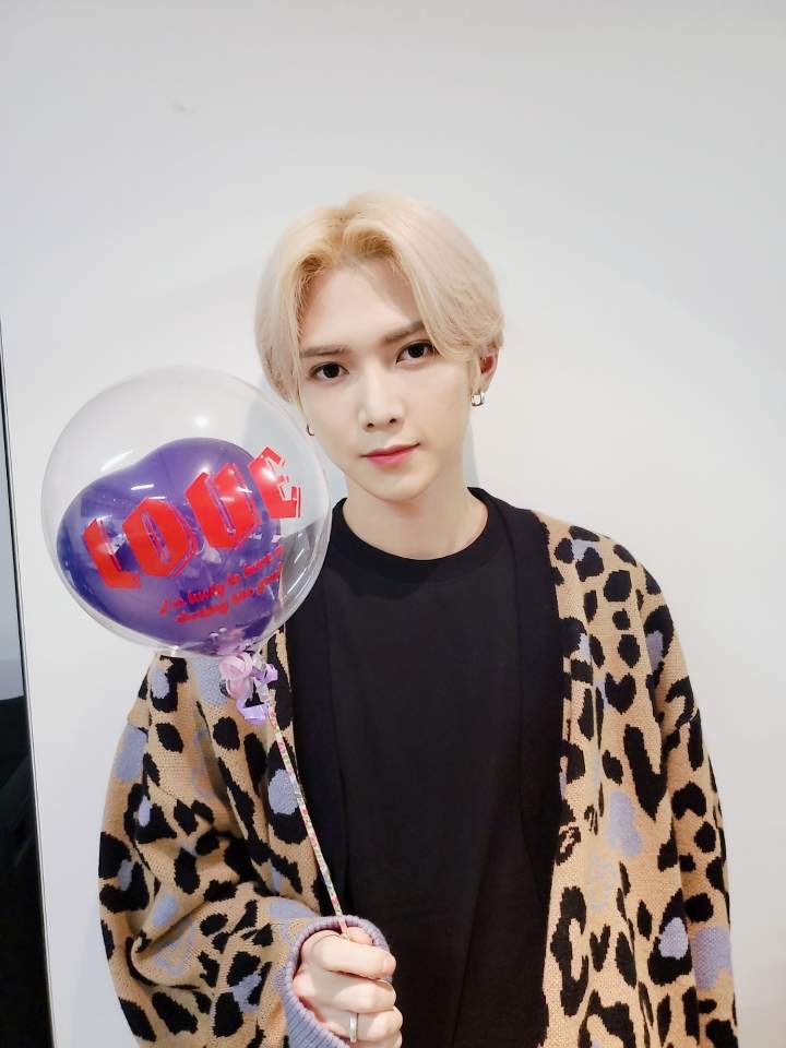 how to make your twitter yellow; a thread  #YEOSANG_BEST_BOY  #YEOSANG  #YEOSANG_WORLD_DOMINATION  #yeosangbeautifulangel