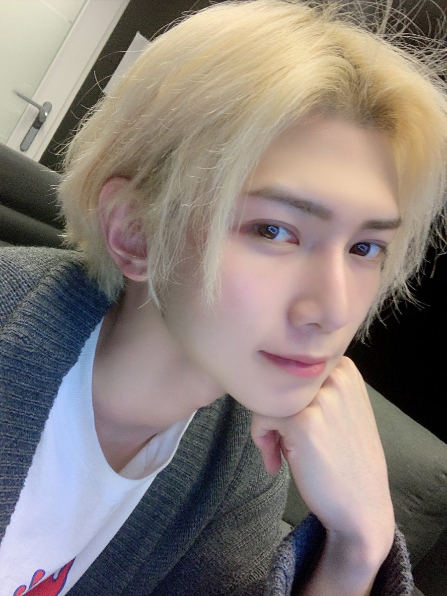 how to make your twitter yellow; a thread  #YEOSANG_BEST_BOY  #YEOSANG  #YEOSANG_WORLD_DOMINATION  #yeosangbeautifulangel