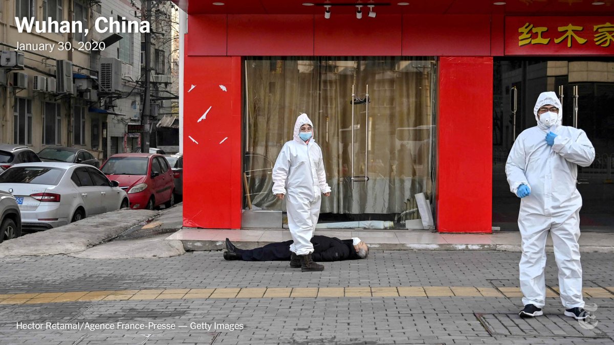 In January, Hector Retamal arrived in Wuhan, China, a city of 11 million people transformed by the virus. He documented the reaction when a man’s body was found on the ground not far from a hospital. He could never confirm if the man died from Covid-19.  https://nyti.ms/3m2FkFJ 