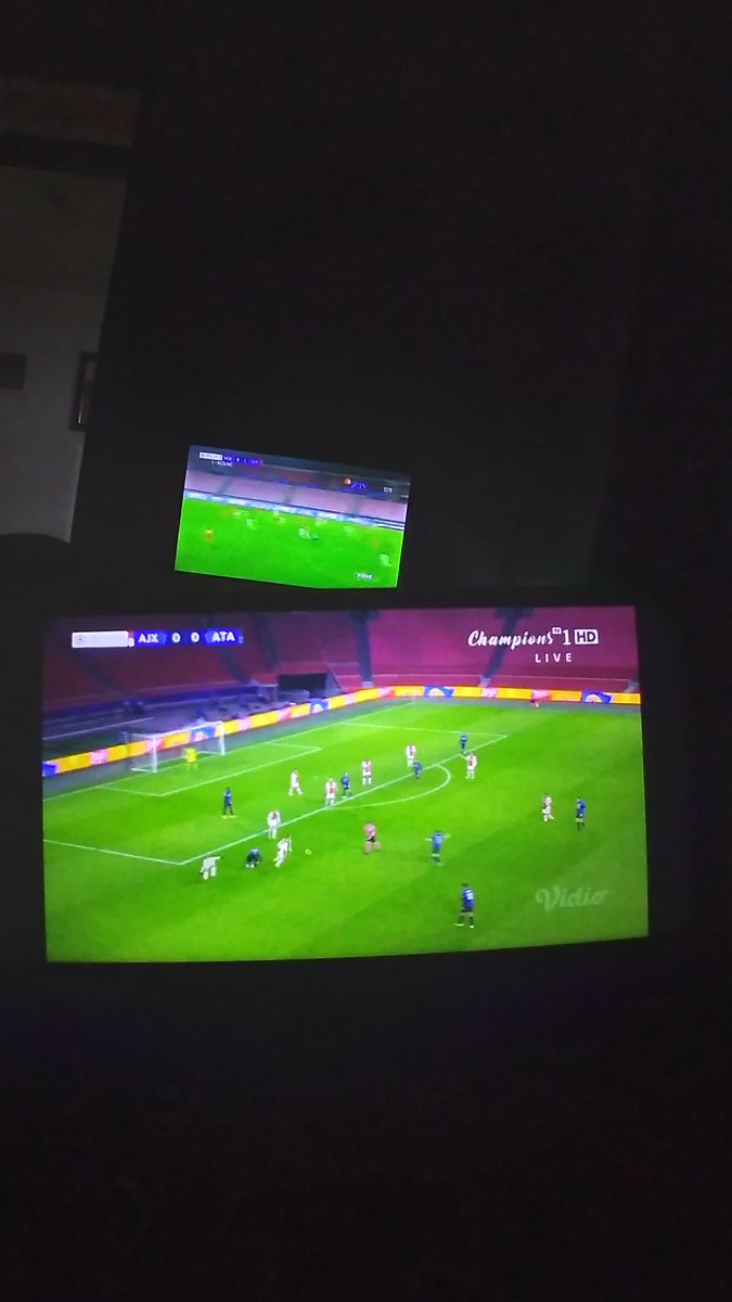 BrunoKW3's tweet photo. @CoachJustinL seru jg ya coc nonton 2 pertandingan sepakbola hahaha https://t.co/zLxOti8VFm