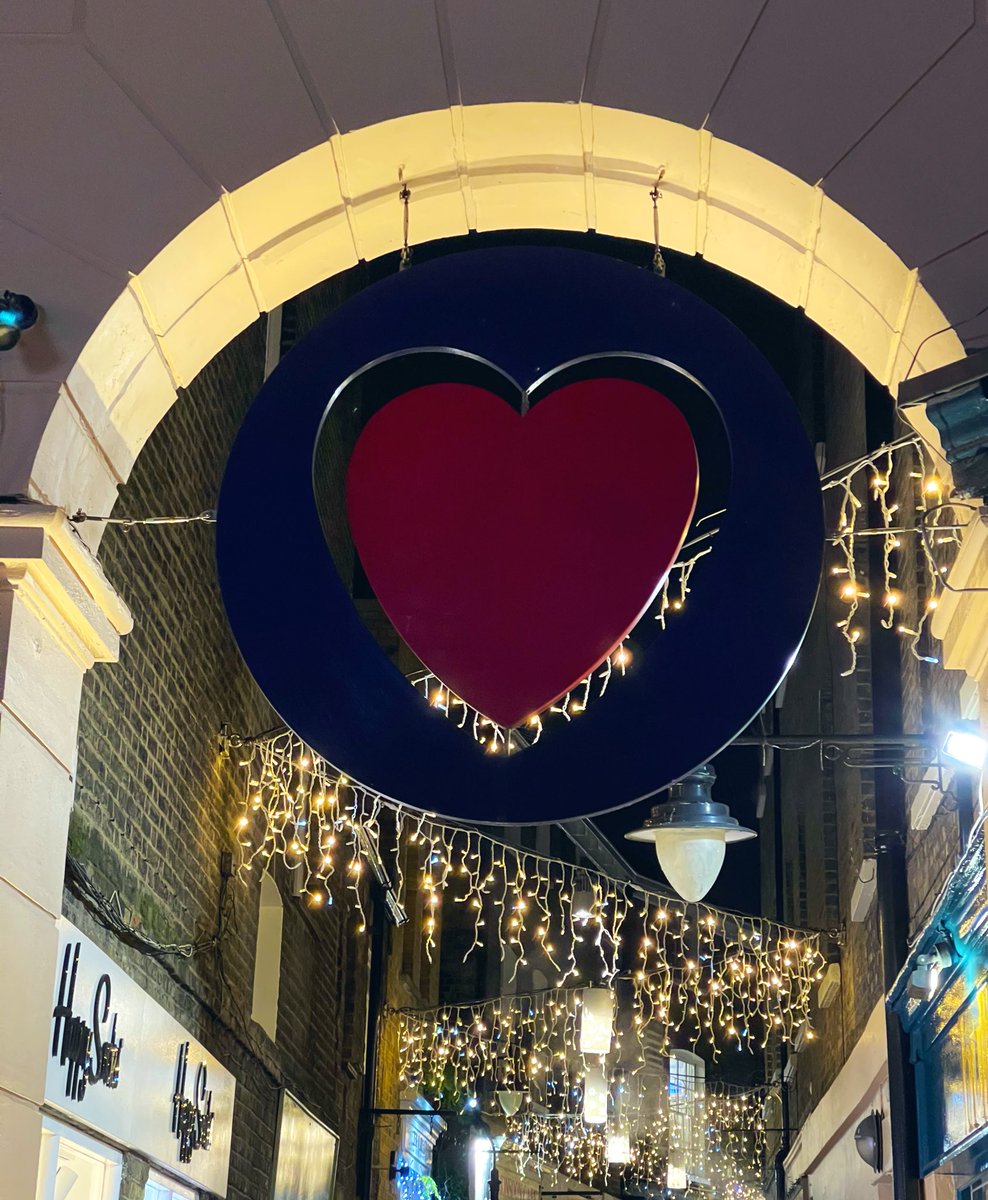 The Lane is looking rather splendid ✨ Find the heart ✨♥️✨and you’ve found Turnpin Lane #Greenwich #London #SupportLocalBusinesses